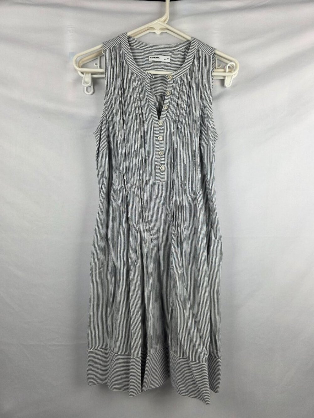 Sonoma Sleeveless Seersucker Blue and White Stripe Button Front Dress